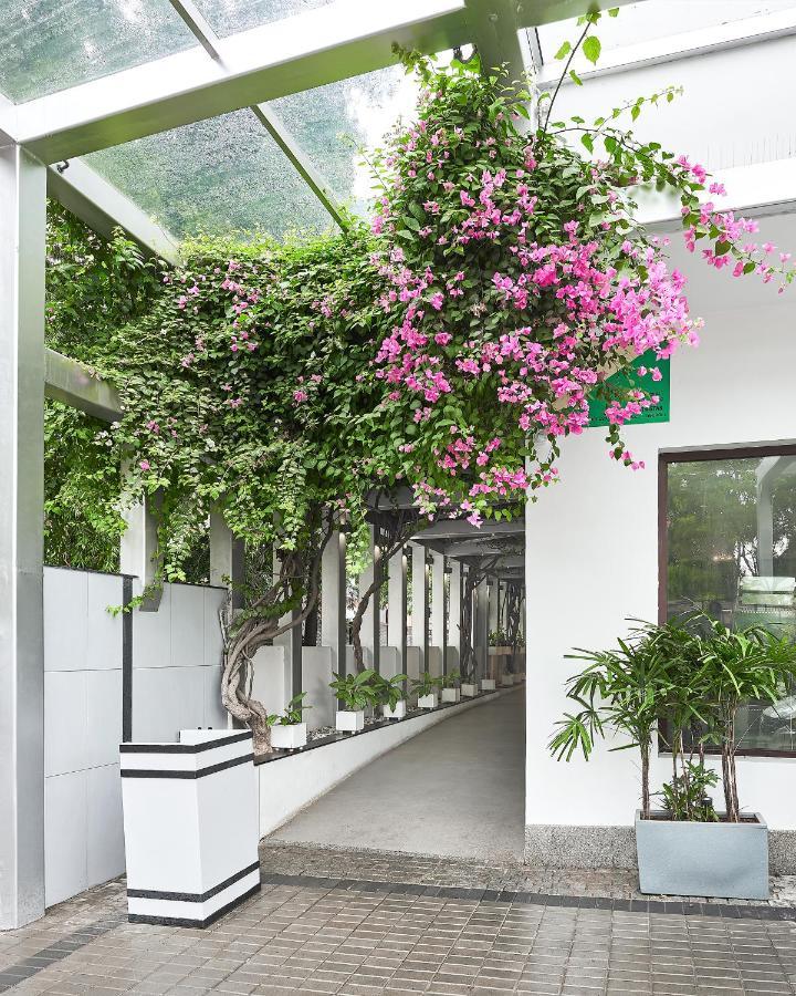 Southern Star,Bangalore Eksteriør billede